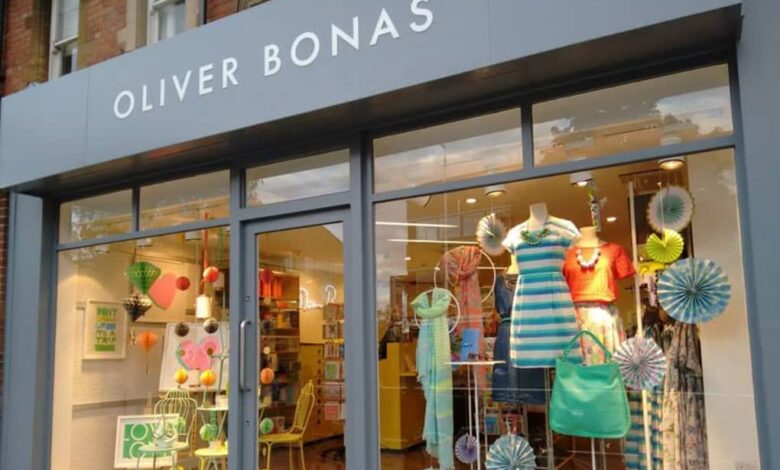 Oliver Bonas a pagar el salario digno