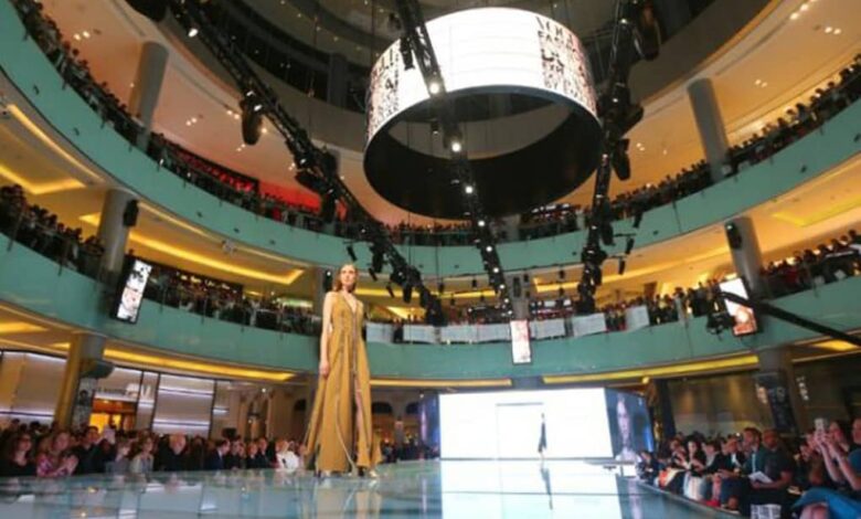 El talento de la moda en ciernes exhibe modelos en Dubái