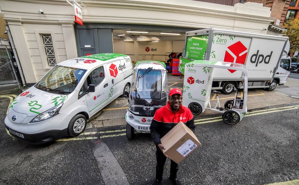 La oficina de correos está trabajando con DPD para lanzar servicios de hacer clic y recolectar.