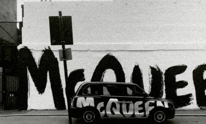Alexander McQueen lanza campaña y colección de graffiti