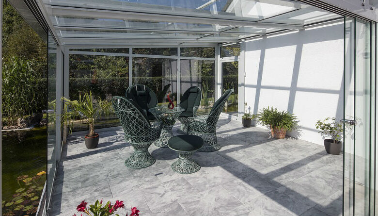 Cerramientos Acristalados de Terrazas: Ventajas, Tipos y Tendencias para Transformar tu Espacio Exterior