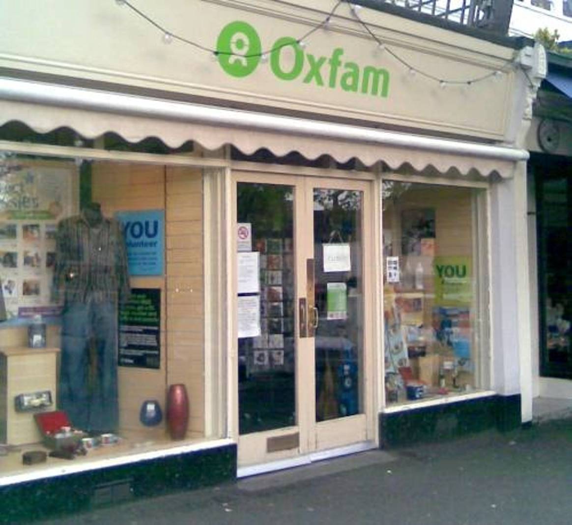 M&S 'kit de vestuario en un día' para Oxfam