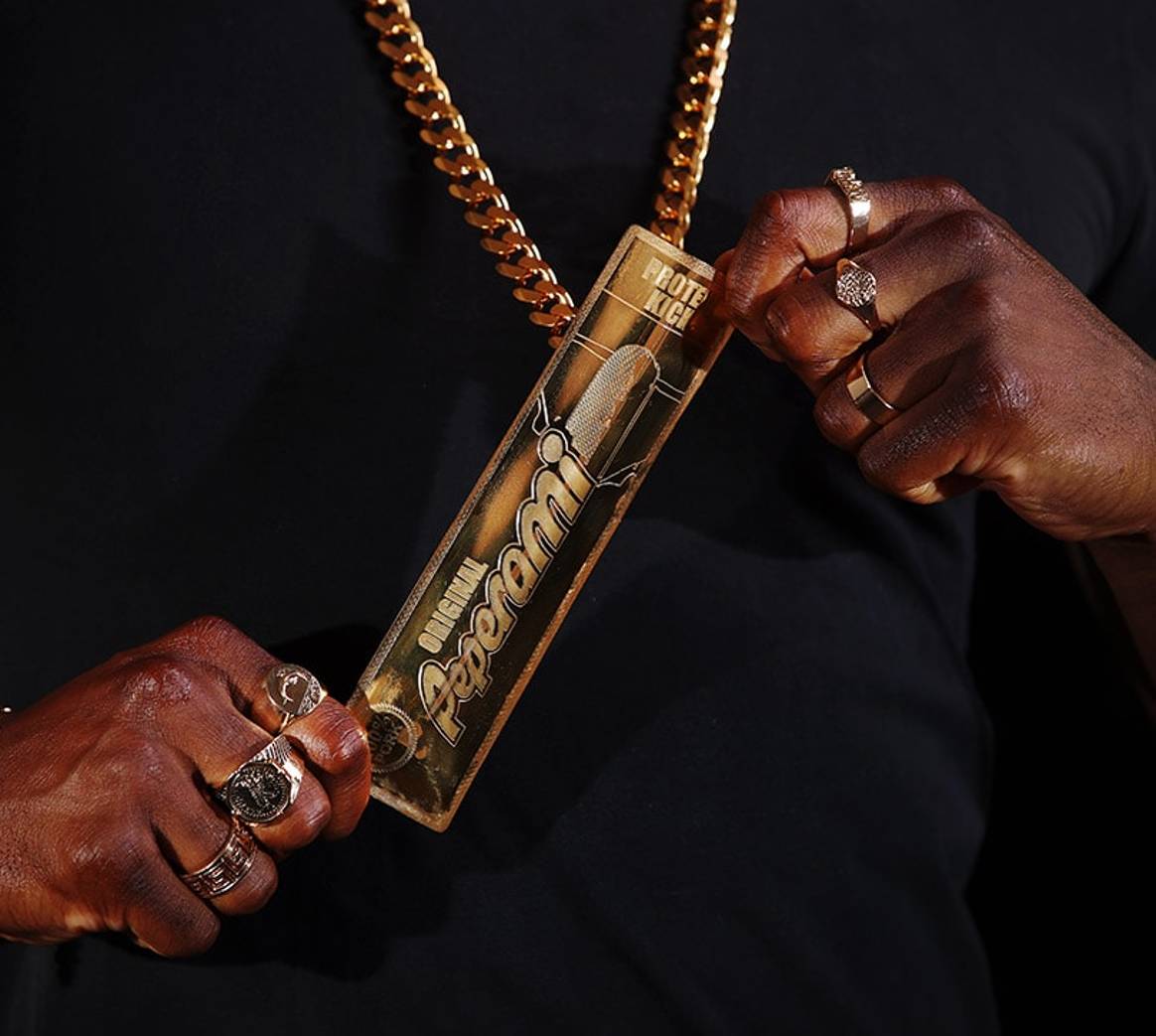 El Peperami más caro del mundo se ha lanzado en forma de collar