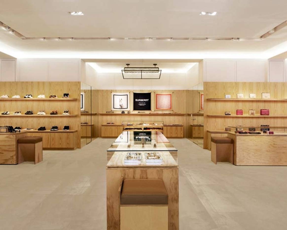 En imágenes: Burberry lanza un nuevo concepto de retail en 14 tiendas