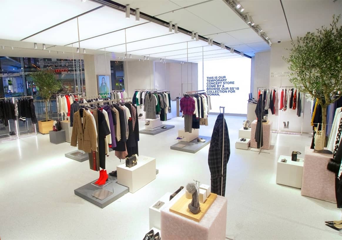 Zara lanza la primera pop-up store dedicada a los pedidos online en Londres
