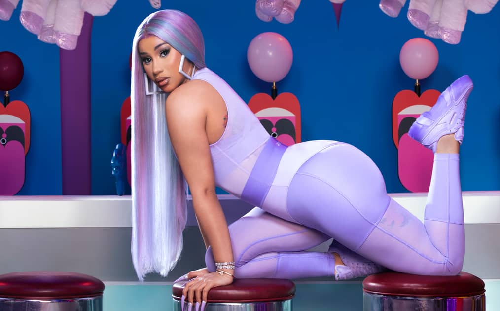 Reebok presenta la colección de ropa Cardi B Reebok presenta la colección de ropa Cardi B