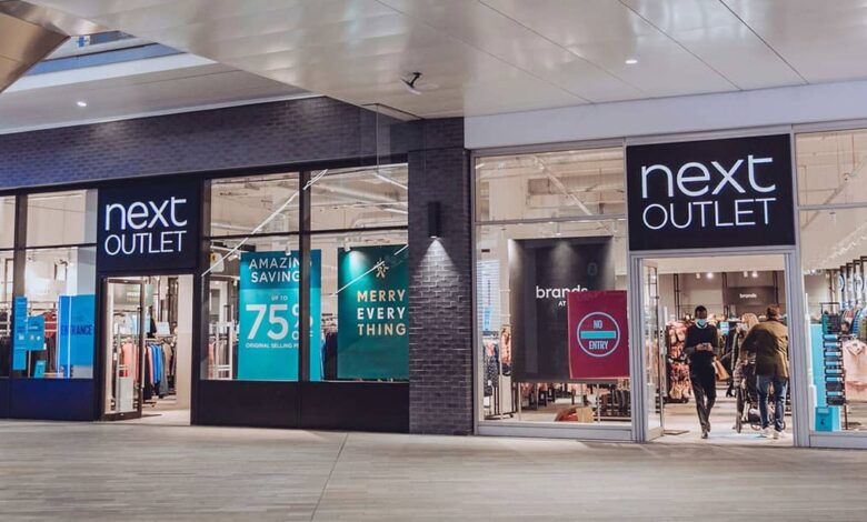 A continuación, la tienda abre en Icon Outlet