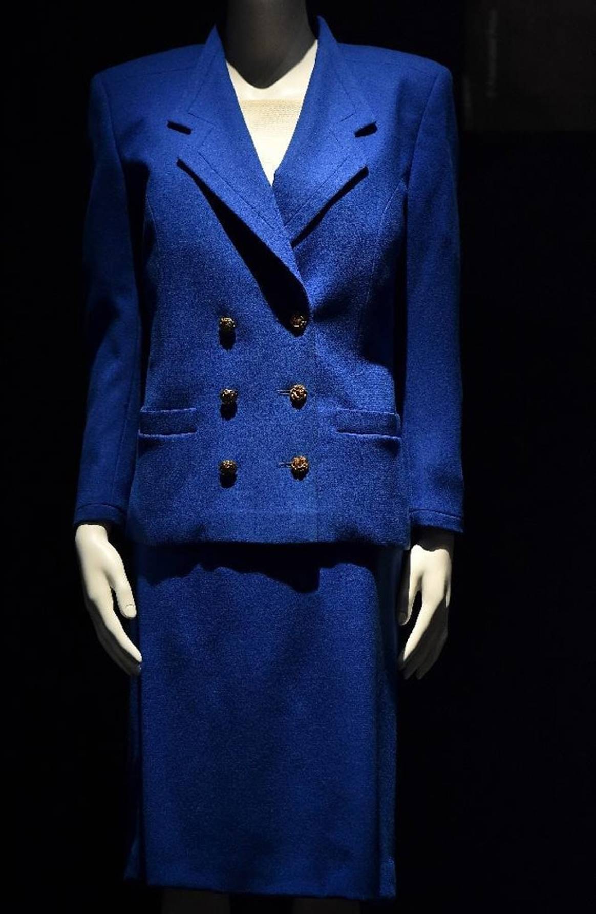 La pasión de Thatcher por la moda se muestra antes de la venta en el Reino Unido.