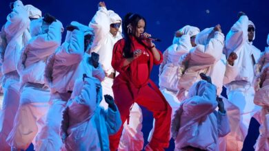 Photo of Las búsquedas de Fenty Beauty de Rihanna se disparan tras su actuación en el Super Bowl