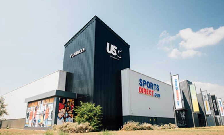 El jefe de Sports Direct, Mike Ashley, ‘profundamente’ arrepentido por la respuesta de Covid-19, ofrece apoyo del NHS